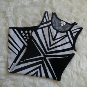 Bisou Bisou white and black sleeveless dress